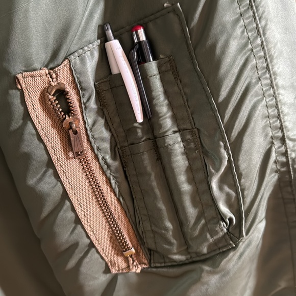 Flight Jacket - Picture 2 of 3